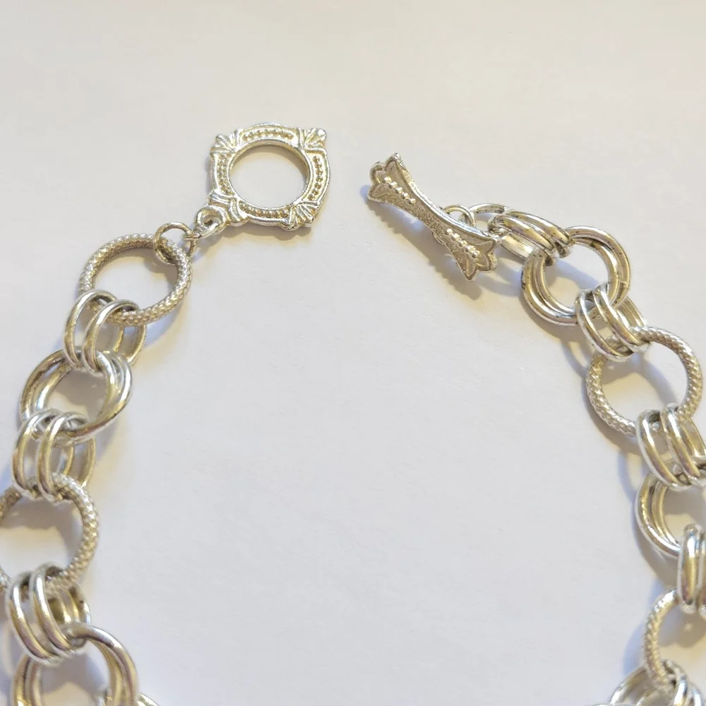 Unique Silver Plated Textured Double Circle Linked Chain Bracelet 7 1/4